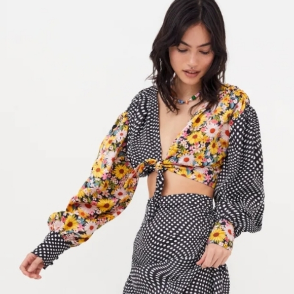 NWT For Love & Lemons Anya crop top front tie long sleeve floral XS - Picture 3 of 16